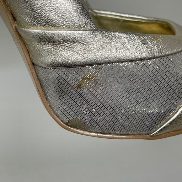 Nine West Women's Transit Metallic Gold Shoes Pump Heels Peep Toe  7.5 US - Picture 12 of 13